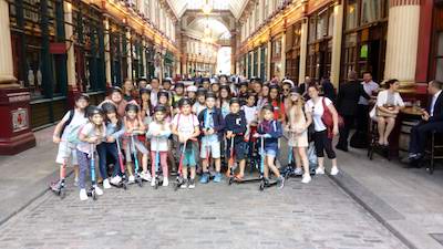 Londres Harry Potter en trottinette - Colonie Harry Potter à Londres